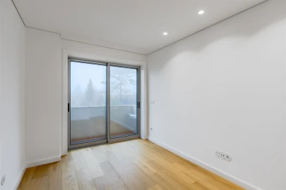 Apartamento T3 para Venda em Lordelo do Ouro e Massarelos