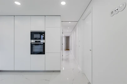 Apartamento T3 para Venda em Lordelo do Ouro e Massarelos