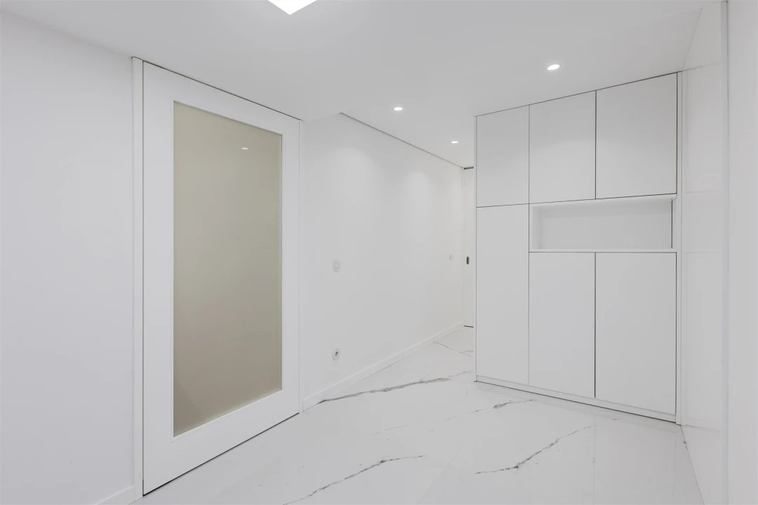 Apartamento T3 para Venda em Lordelo do Ouro e Massarelos Foto 11