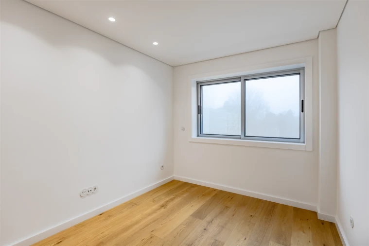 Apartamento T3 para Venda em Lordelo do Ouro e Massarelos Foto 35