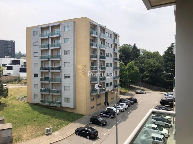 Apartamento T2 para Arrendamento em Nogueira, Fraião e Lamaçães Foto 5