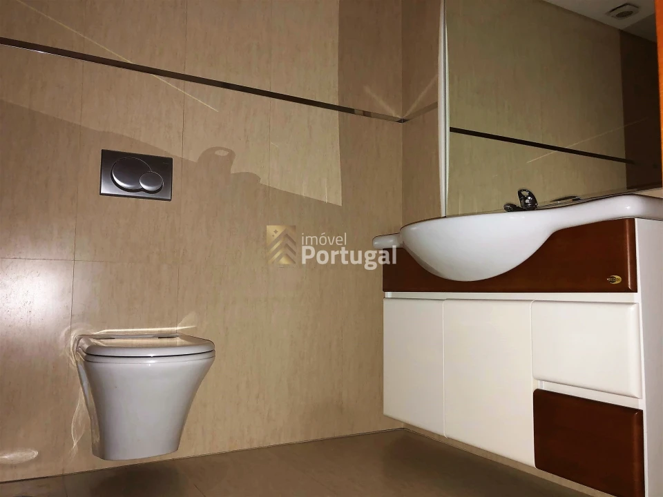 Apartamento T2 para Arrendamento em Nogueira, Fraião e Lamaçães Foto 20
