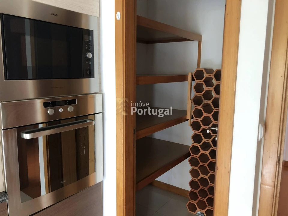 Apartamento T2 para Arrendamento em Nogueira, Fraião e Lamaçães Foto 9