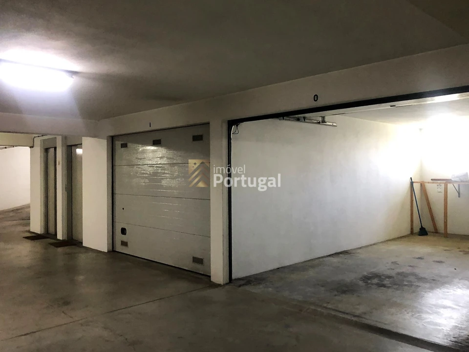 Apartamento T2 para Arrendamento em Nogueira, Fraião e Lamaçães Foto 22