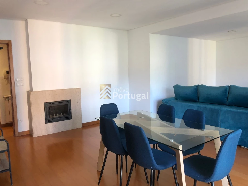 Apartamento T2 para Arrendamento em Nogueira, Fraião e Lamaçães Foto 3