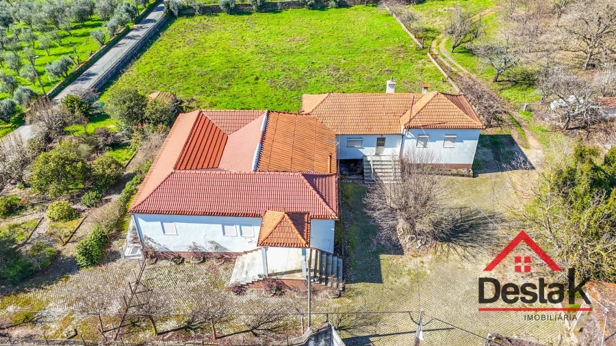 Moradia T6 para Venda em Satão Foto 1