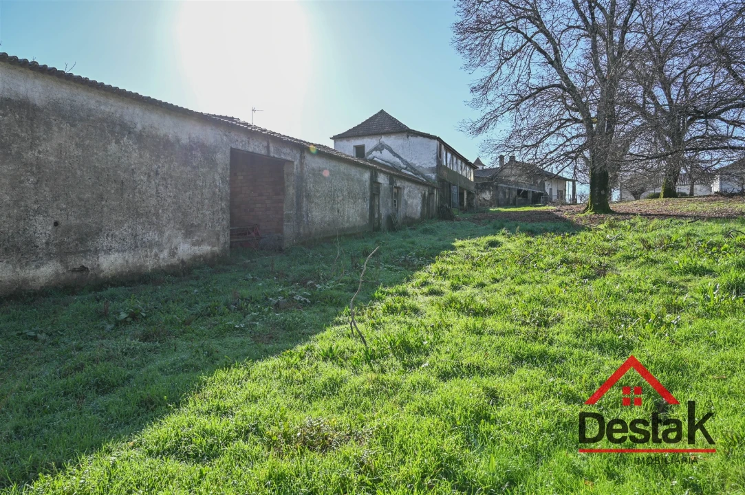 Moradia T6 para Venda em Satão Foto 18