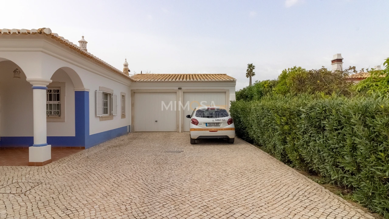 Moradia T3 para Venda em Lagos (São Sebastião e Santa Maria) Foto 25