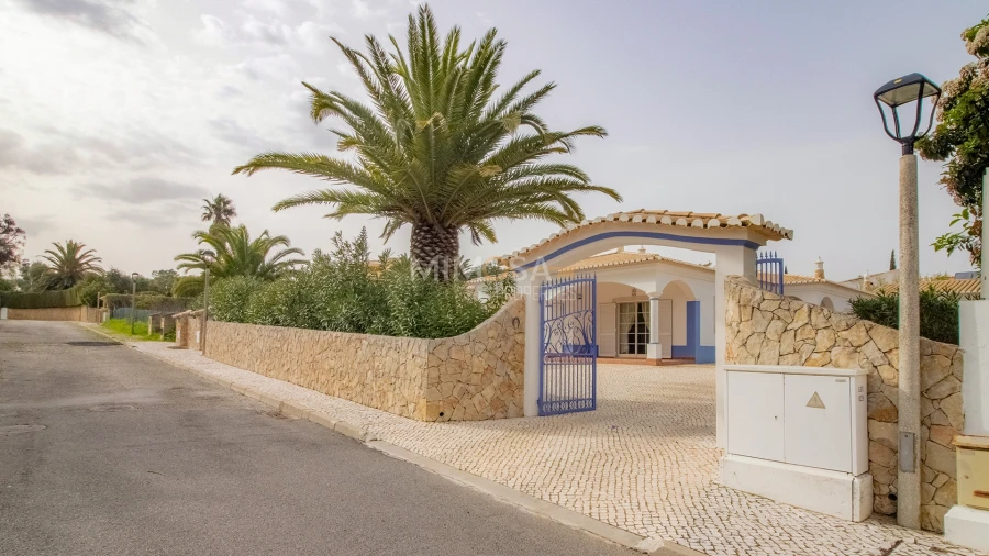 Moradia T3 para Venda em Lagos (São Sebastião e Santa Maria) Foto 31