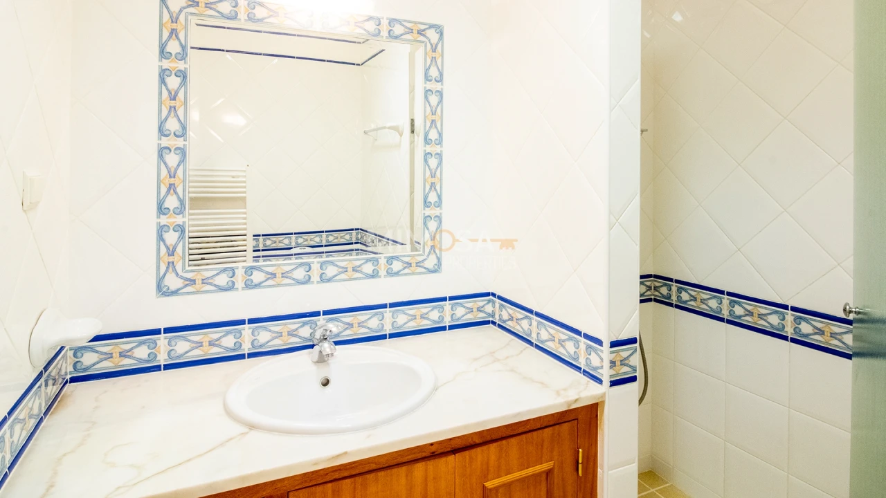 Moradia T3 para Venda em Lagos (São Sebastião e Santa Maria) Foto 23