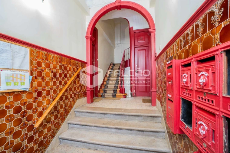 Apartamento T3 para Arrendamento em Arroios Foto 10