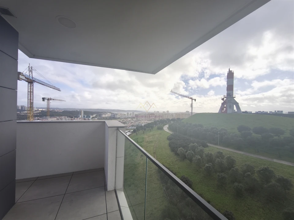 Apartamento T2 para Venda em Carnaxide e Queijas Foto 36