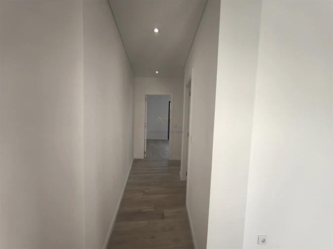Apartamento T2 para Venda em Carnaxide e Queijas Foto 22