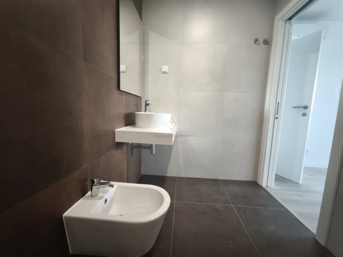 Apartamento T2 para Venda em Carnaxide e Queijas Foto 21