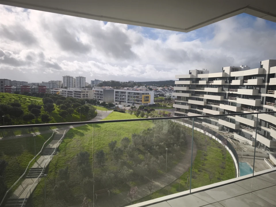 Apartamento T2 para Venda em Carnaxide e Queijas Foto 33