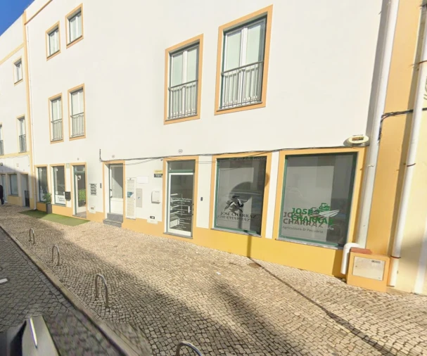 Loja para Venda em Beja (Santiago Maior e São João Baptista) Foto 1