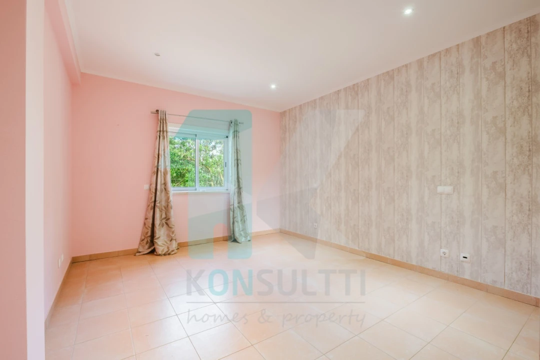 Moradia T5 para Venda em Luz Foto 20