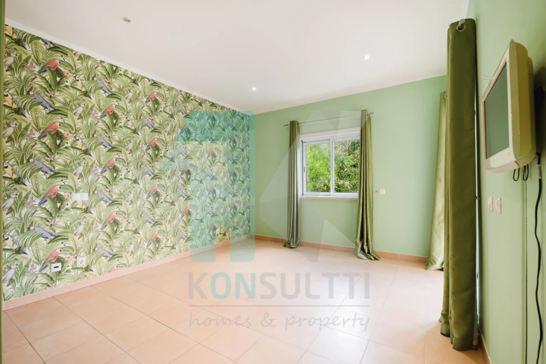 Moradia T5 para Venda em Luz Foto 25