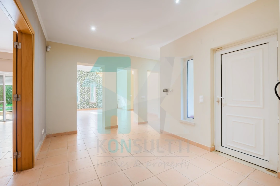 Moradia T5 para Venda em Luz Foto 35