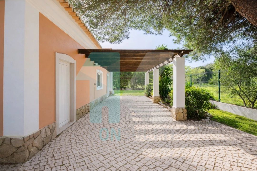 Moradia T5 para Venda em Luz Foto 38