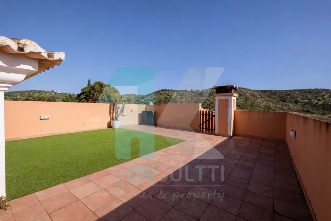 Moradia T5 para Venda em Luz Foto 44