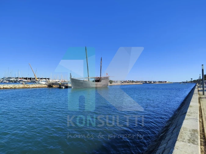 Moradia T5 para Venda em Luz Foto 69