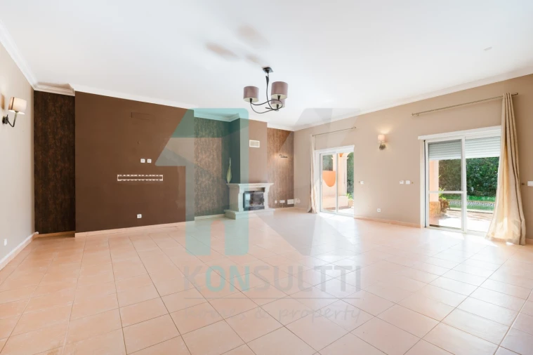 Moradia T5 para Venda em Luz Foto 9