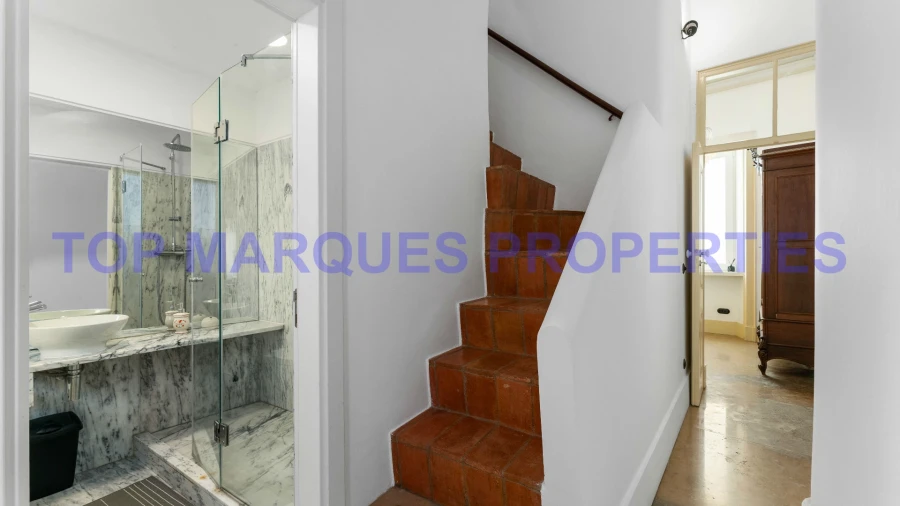 Moradia T4 para Venda em Olhão Foto 7