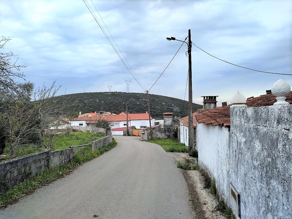 Moradia T2 para Venda em Redinha Foto 11