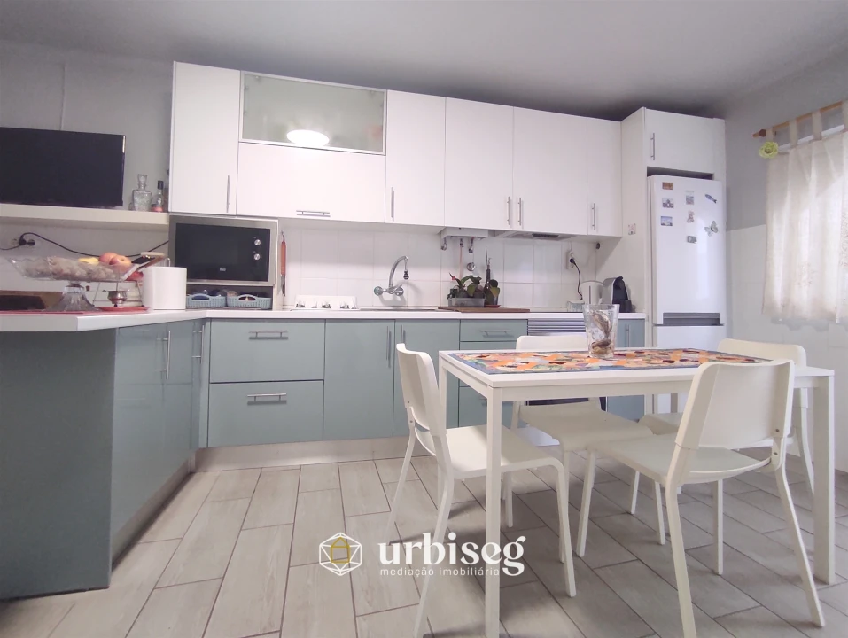 Moradia T3 para Venda em São Pedro Foto 5