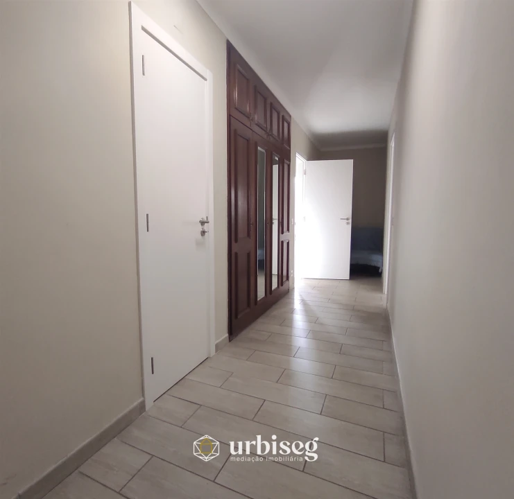 Moradia T3 para Venda em São Pedro Foto 16