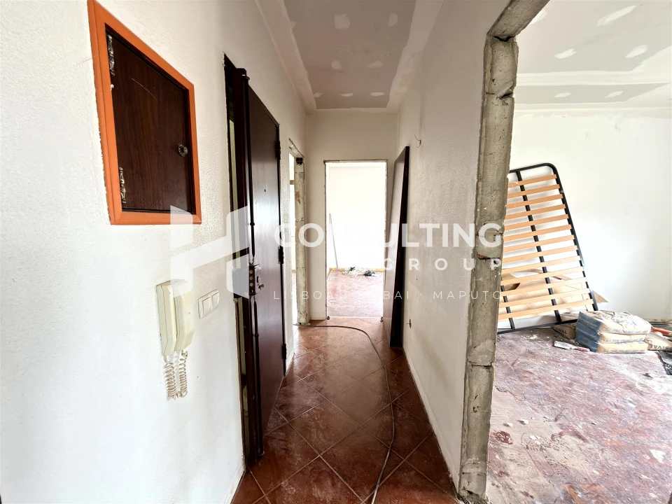 Apartamento T5 para Venda em Moita Foto 3
