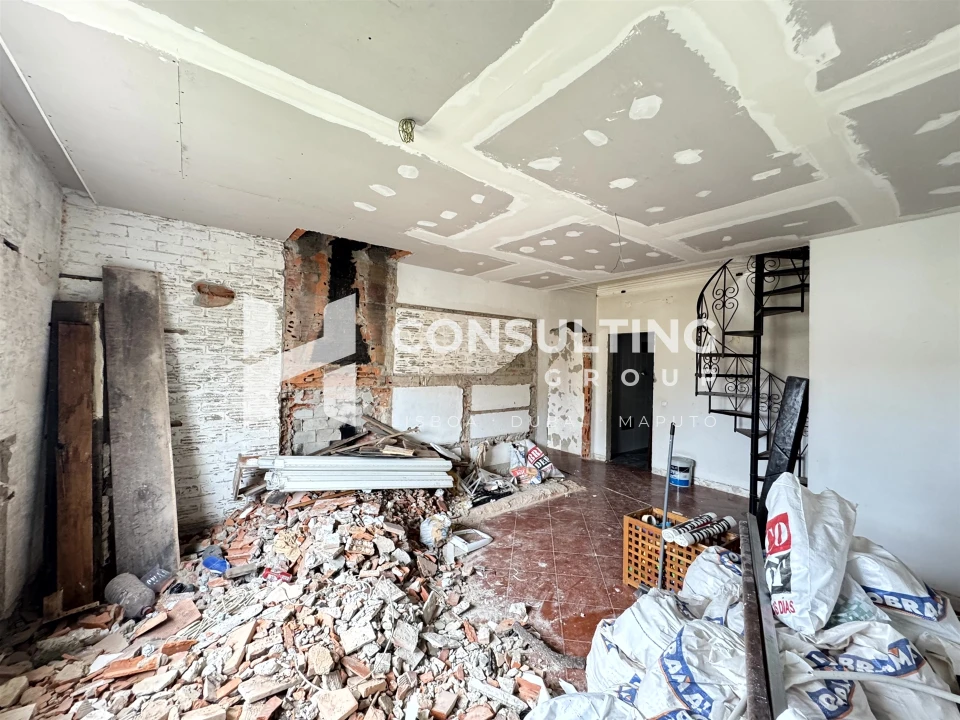 Apartamento T5 para Venda em Moita Foto 21