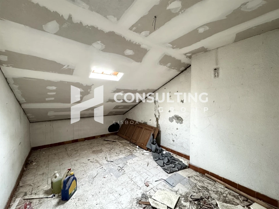 Apartamento T5 para Venda em Moita Foto 40