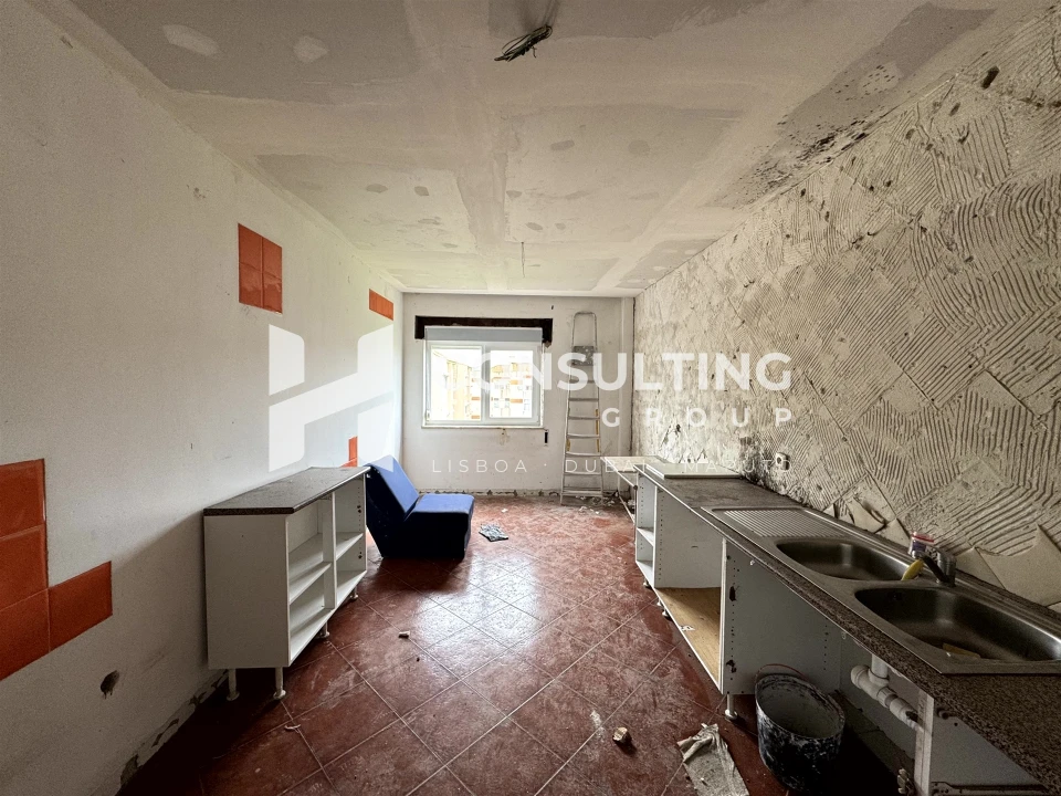 Apartamento T5 para Venda em Moita Foto 24