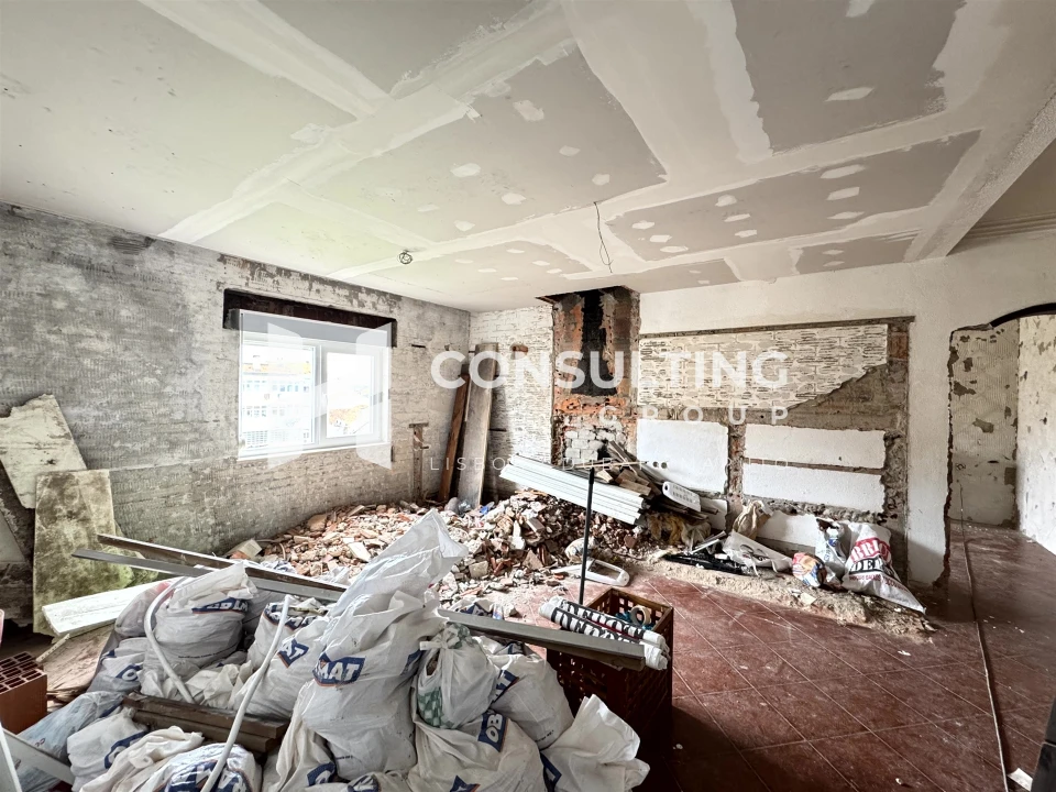 Apartamento T5 para Venda em Moita Foto 19