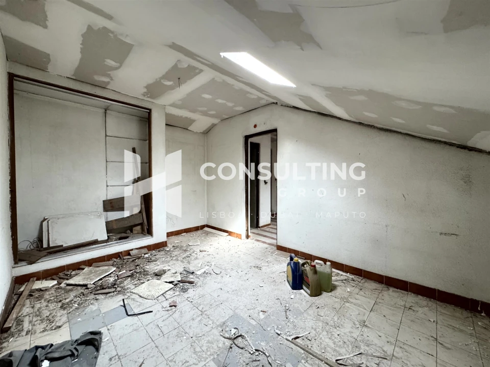 Apartamento T5 para Venda em Moita Foto 44