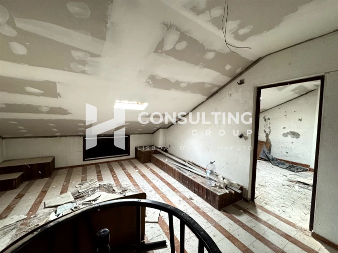 Apartamento T5 para Venda em Moita Foto 32