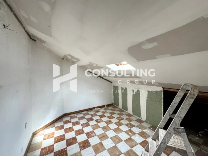 Apartamento T5 para Venda em Moita Foto 38