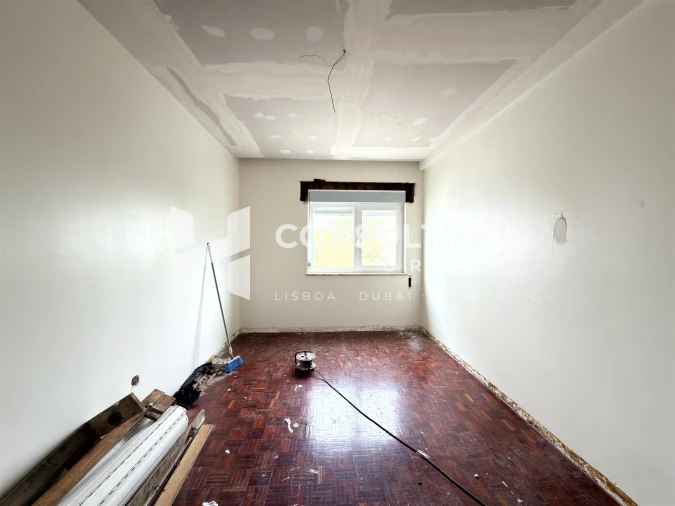 Apartamento T5 para Venda em Moita Foto 15