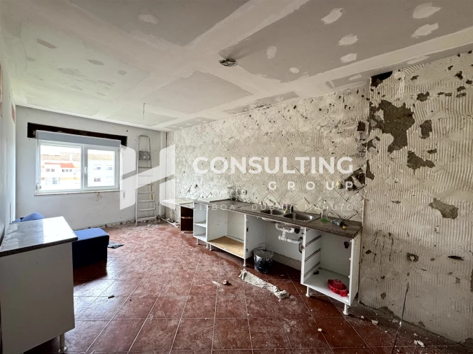 Apartamento T5 para Venda em Moita Foto 23