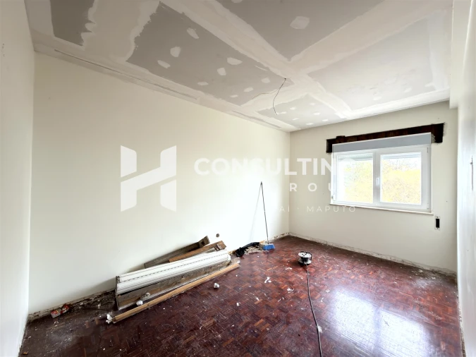 Apartamento T5 para Venda em Moita Foto 14