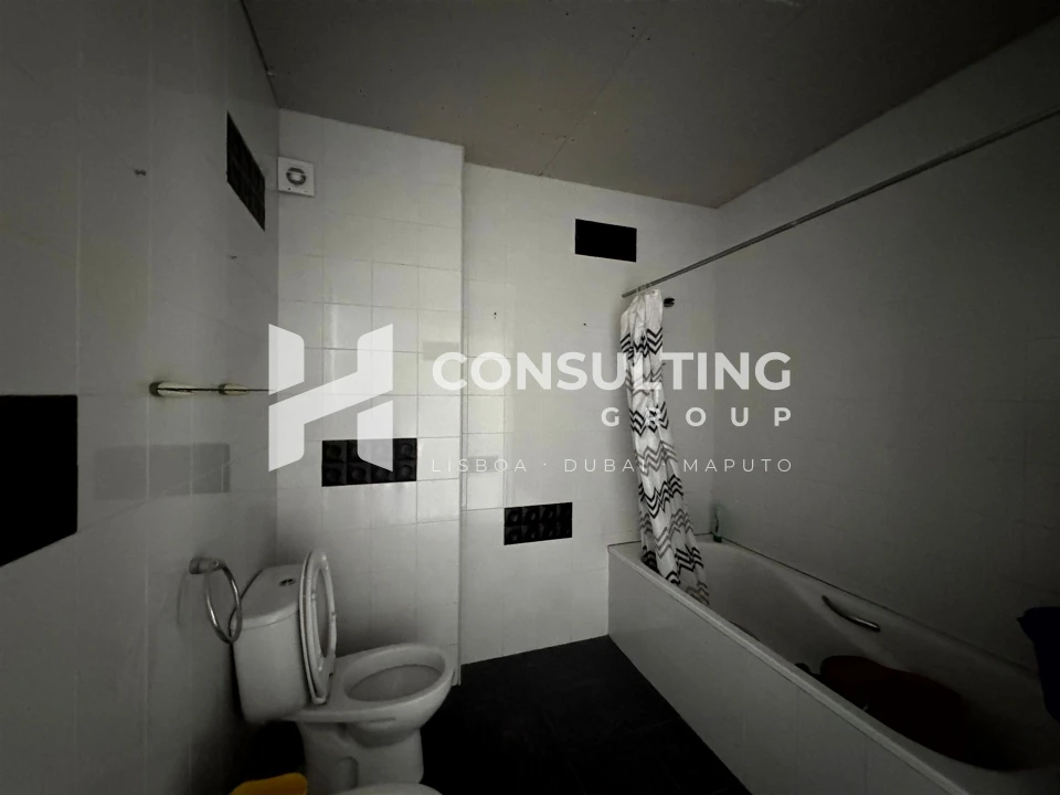 Apartamento T5 para Venda em Moita Foto 30