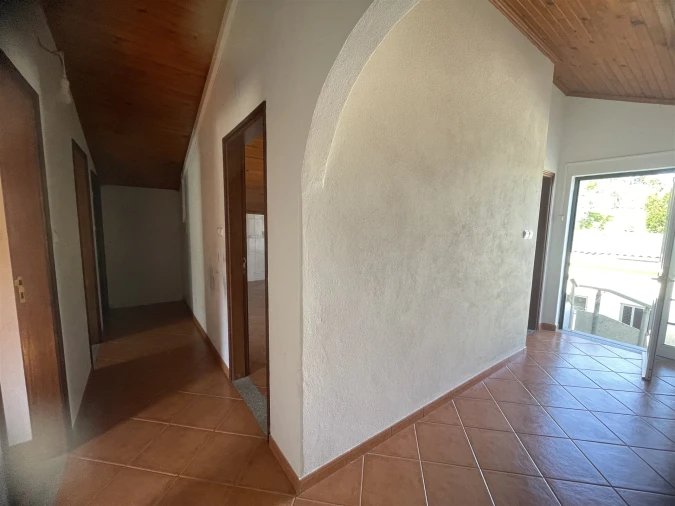 Apartamento T2 para Venda em Melo e Nabais Foto 4