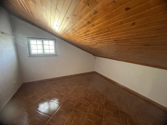 Apartamento T2 para Venda em Melo e Nabais Foto 8