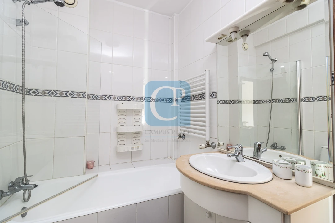 Apartamento T3 para Arrendamento em São Mamede de Infesta e Senhora da Hora Foto 22