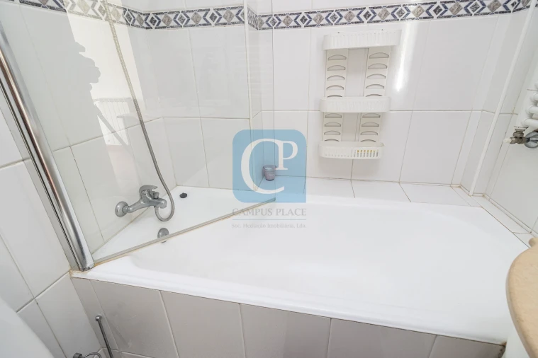 Apartamento T3 para Arrendamento em São Mamede de Infesta e Senhora da Hora Foto 23