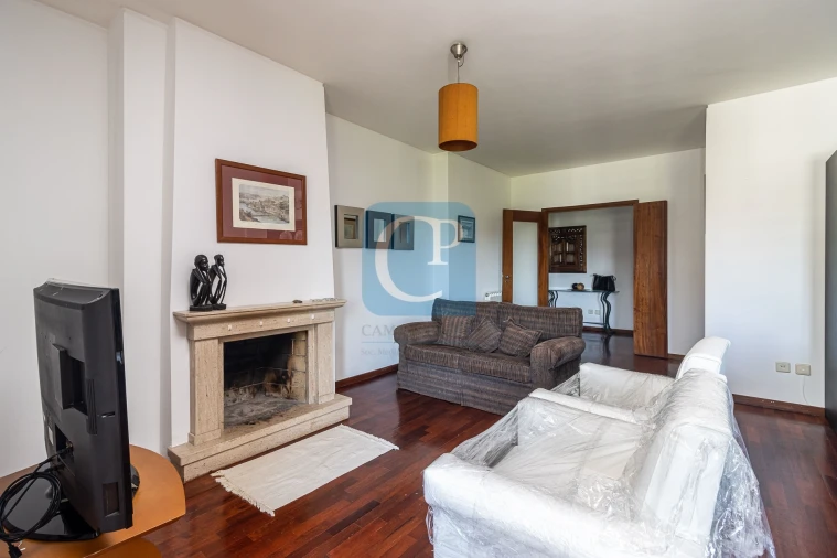 Apartamento T3 para Arrendamento em São Mamede de Infesta e Senhora da Hora Foto 13