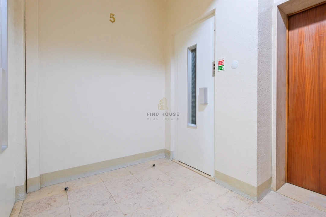 Apartamento T2 para Venda em Oeiras e São Julião da Barra, Paço de Arcos e Caxias Foto 30