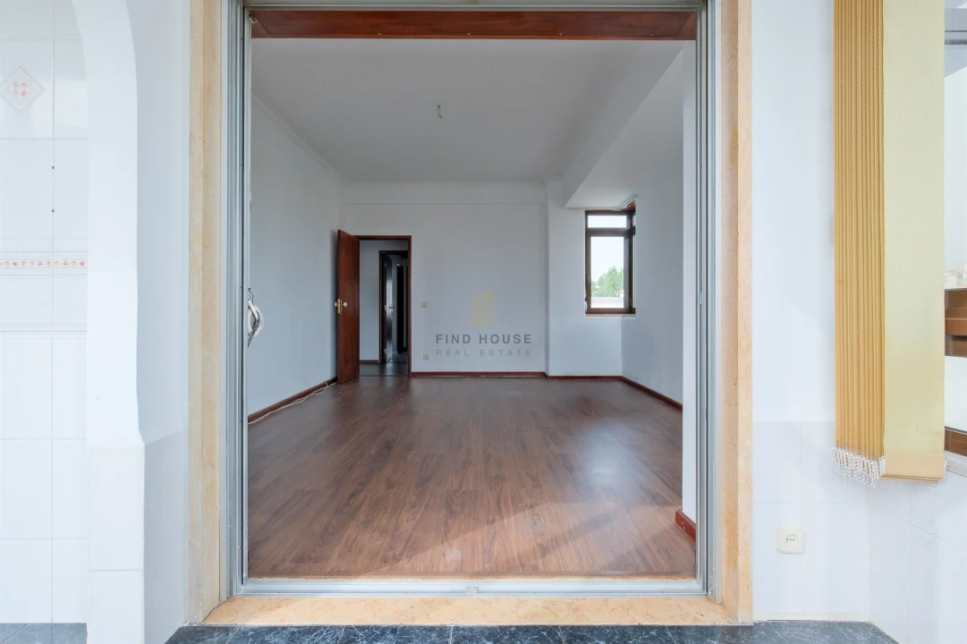 Apartamento T2 para Venda em Oeiras e São Julião da Barra, Paço de Arcos e Caxias Foto 8